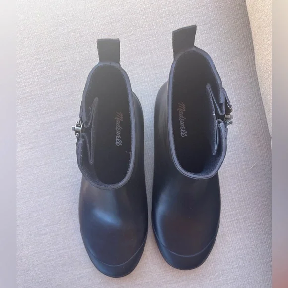 NWOT: Madewell Black Ankle Rain Boots with Side Zip - Picture 4 of 6